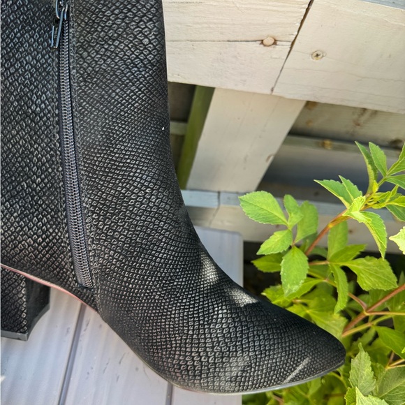 NWT 8.5WW extra wide black booties - Picture 15 of 15